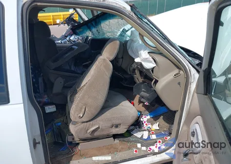 1997 Chevrolet K1500 Fleetside z USA, uszkodzony, nr VIN 1GCEK19R5VE260833